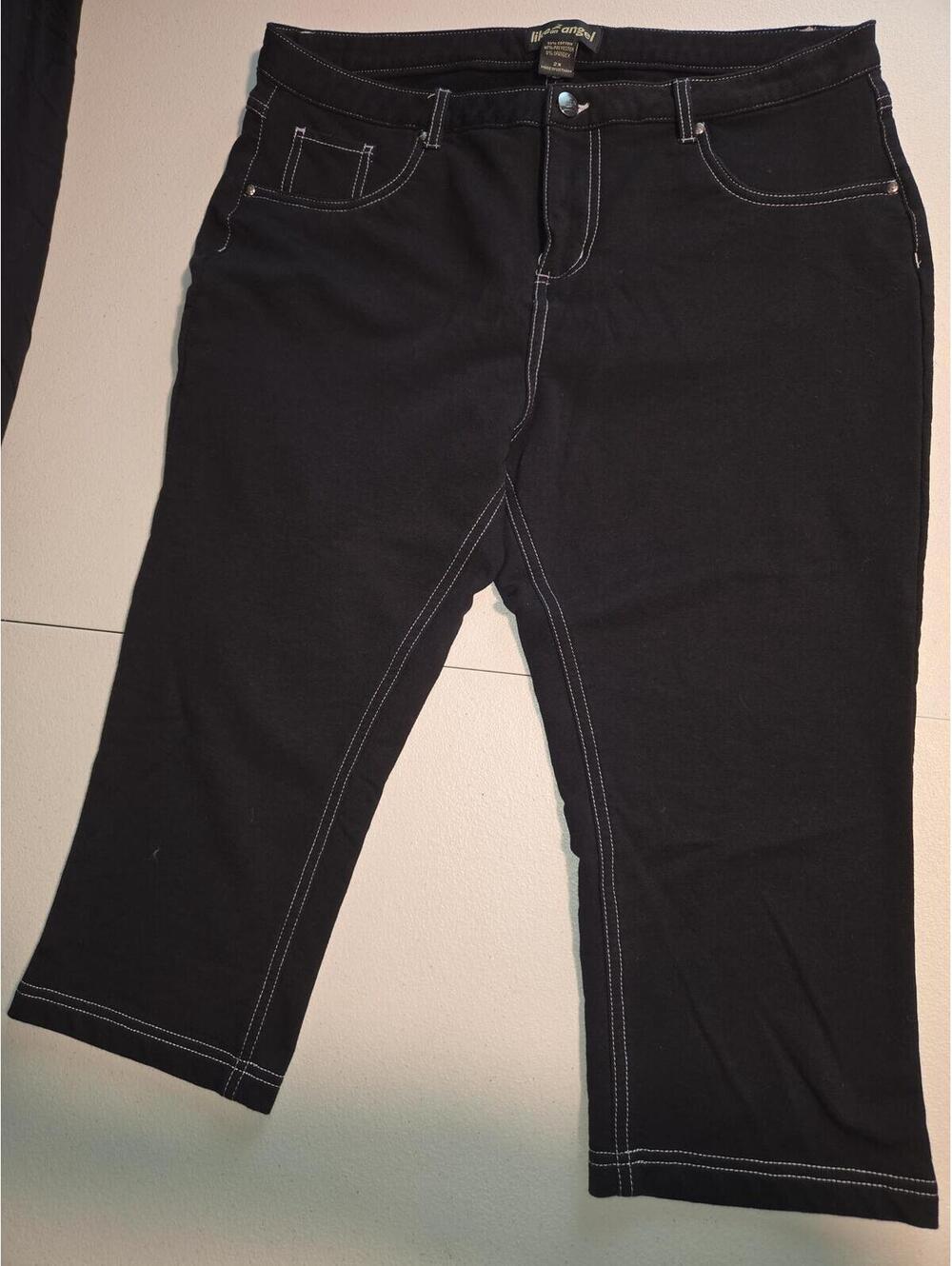 Like An Angel Women's Black Capri Pants Size 2X